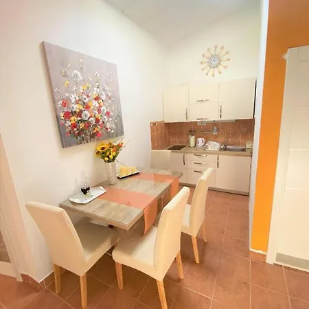 Apartment Beach * Makarska